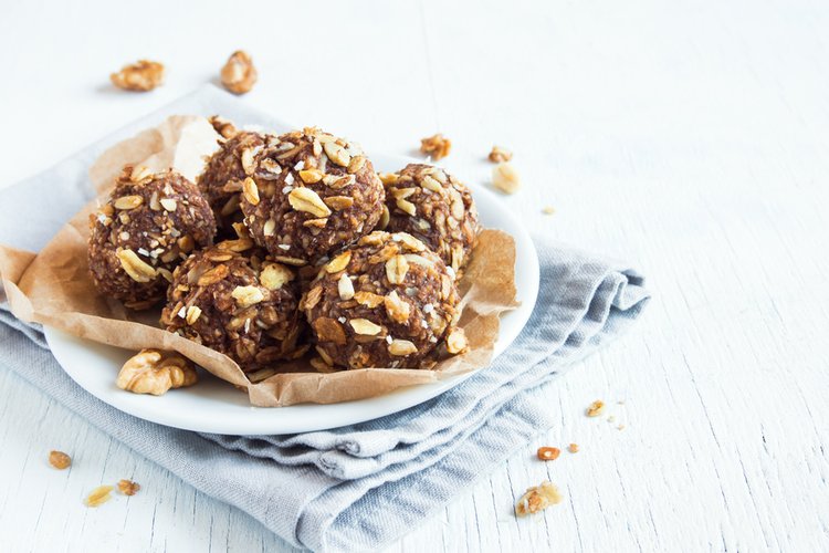Gezonde muesliballetjes met cacao